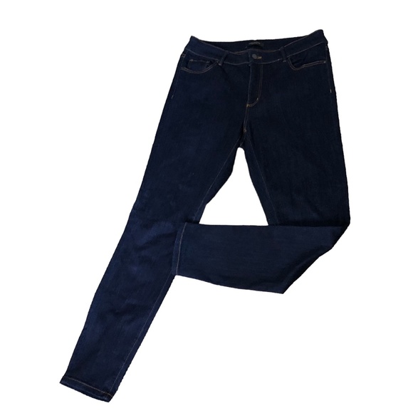 ANN TAYLOR The Skinny CURVY FIT Dark Denim Jeans Size 8 - Picture 1 of 5